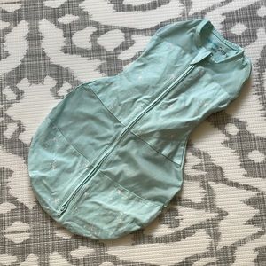 New Happiest Baby Sleepea Swaddle, size S